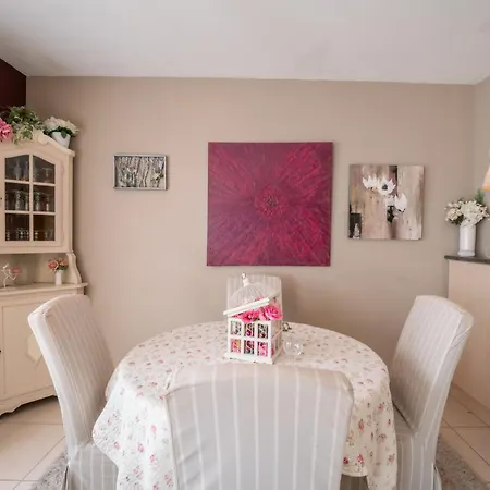 Apartment De Tulp - Romantic By Interhome De Haan