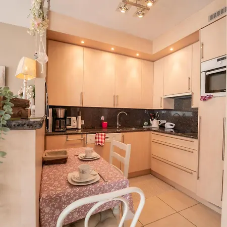 De Tulp - Romantic By Interhome Appartement De Haan